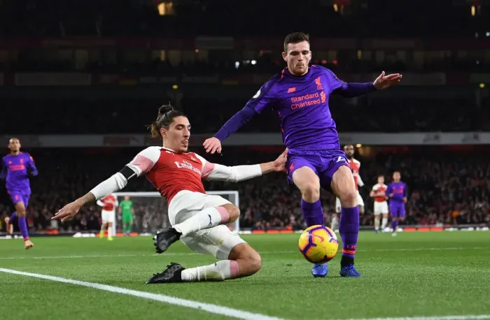 Framed Print : Clash of Titans: Bellerin vs Robertson - Arsenal vs Liverpool, Premier League 2018-19 Framed Print : Clash of Titans: Bellerin vs Robertson - Arsenal vs Liverpool, Premier League 2018-19