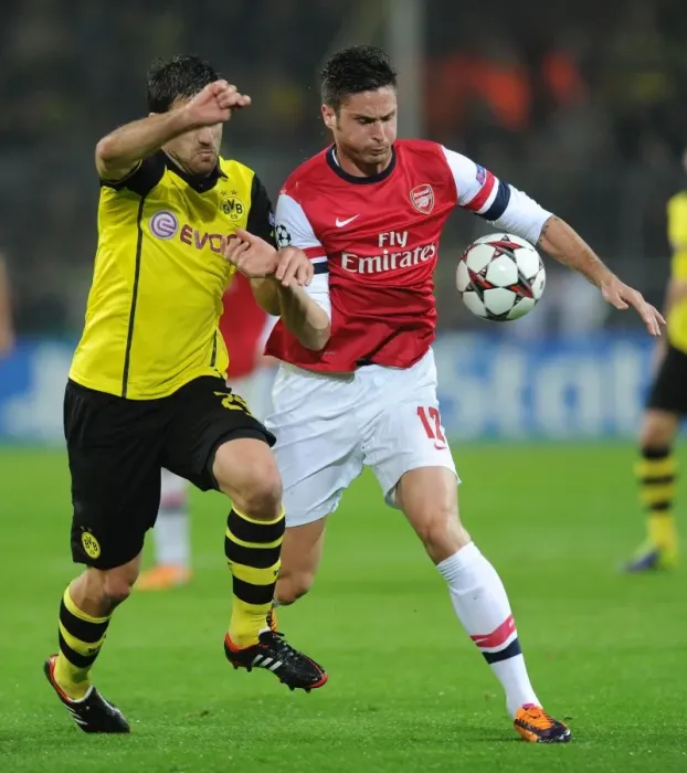 Framed Print : Clash of Titans: Borussia Dortmund vs. Arsenal - UEFA Champions League Showdown, 2013 Framed Print : Clash of Titans: Borussia Dortmund vs. Arsenal - UEFA Champions League Showdown, 2013