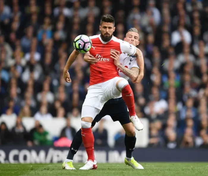 Framed Print : Clash of Titans: Giroud vs Alderweireld - Tottenham vs Arsenal, Premier League 2016-17 Framed Print : Clash of Titans: Giroud vs Alderweireld - Tottenham vs Arsenal, Premier League 2016-17