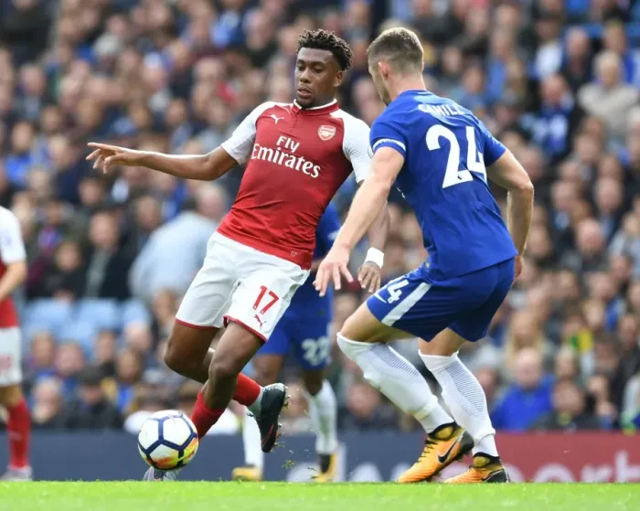 Framed Print : Clash of Titans: Iwobi vs. Cahill - Chelsea vs. Arsenal, Premier League 2017-18 Framed Print : Clash of Titans: Iwobi vs. Cahill - Chelsea vs. Arsenal, Premier League 2017-18