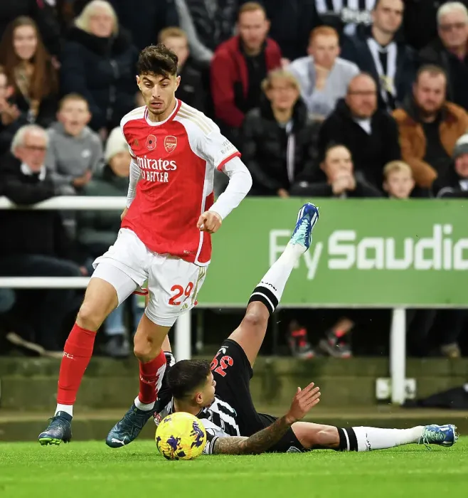 Framed Print : Clash of Titans: Kai Havertz vs Bruno Guimaraes - Newcastle United vs Arsenal FC, Premier League 2023-24