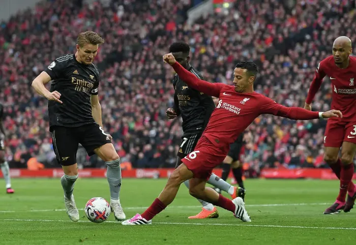 Framed Print : Clash of Titans: Martin Odegaard vs. Thiago Alcantara - Liverpool vs. Arsenal, Premier League 2022-23