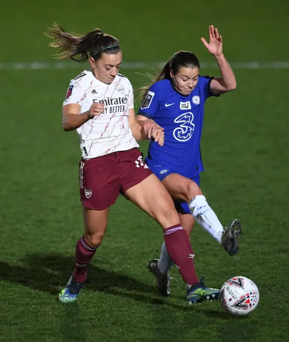 Framed Print : Clash of Titans: McCabe vs. Kirby in Chelsea Women vs. Arsenal Women FA WSL Showdown