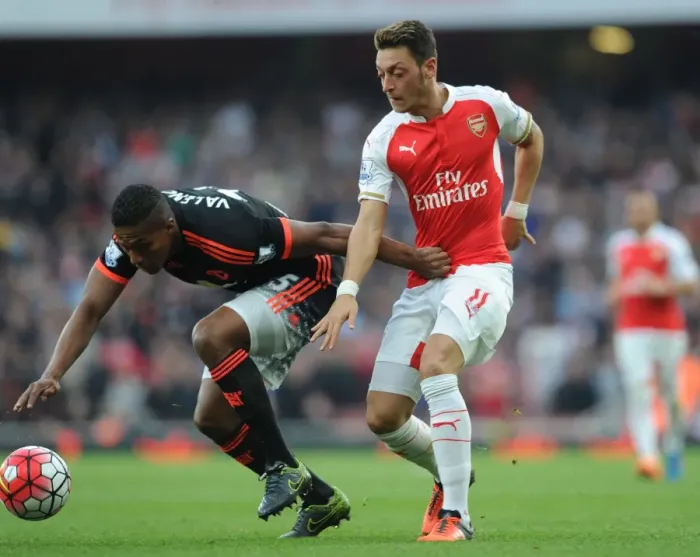 Framed Print : Clash of Titans: Ozil vs Valencia - Arsenal vs Manchester United, Premier League 2015 / 16