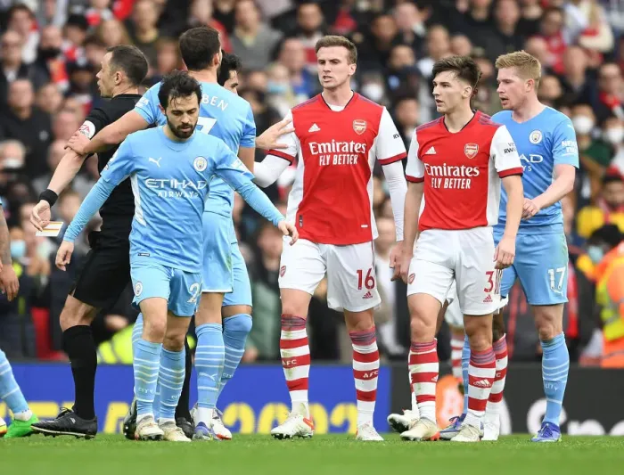 Framed Print : Clash of Titans: Rob Holding vs Bernardo Silva - Arsenal vs Manchester City Premier League Showdown (2021-22)