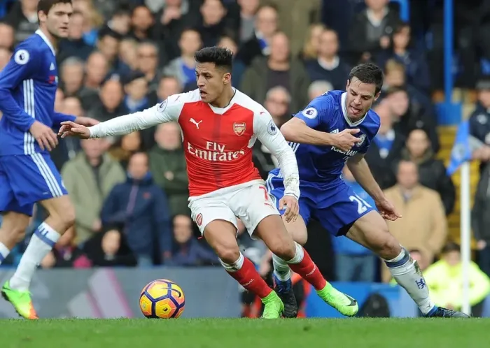Framed Print : Clash of Titans: Sanchez vs Azpilicueta - Premier League Showdown (Chelsea vs Arsenal 2016-17) Framed Print : Clash of Titans: Sanchez vs Azpilicueta - Premier League Showdown (Chelsea vs Arsenal 2016-17)