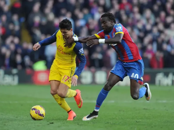 Framed Print : Clash of Titans: Sanchez vs. Souare in Crystal Palace vs. Arsenal Premier League Showdown