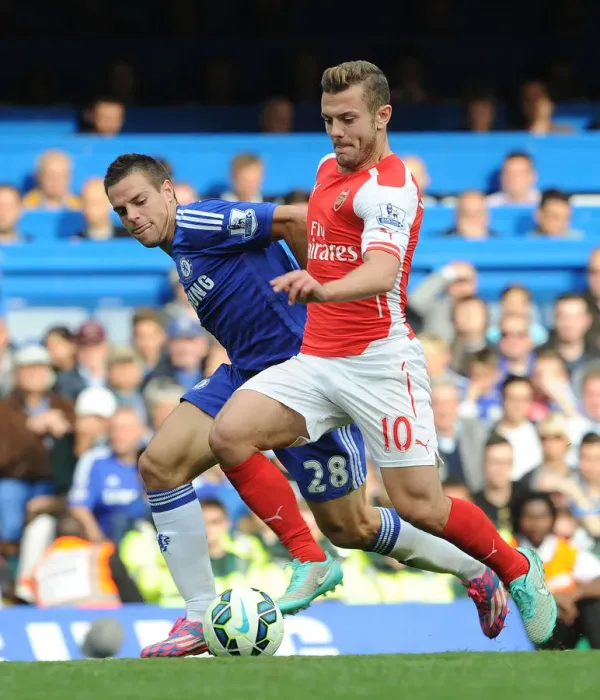 Framed Print : Clash of Titans: Wilshere vs Azpilicueta - Chelsea vs Arsenal, Premier League 2014-15 Framed Print : Clash of Titans: Wilshere vs Azpilicueta - Chelsea vs Arsenal, Premier League 2014-15
