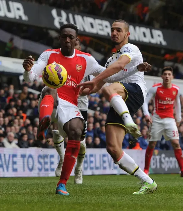 Framed Print : Clash at White Hart Lane: Tottenham vs. Arsenal, Premier League 2014-15 Framed Print : Clash at White Hart Lane: Tottenham vs. Arsenal, Premier League 2014-15
