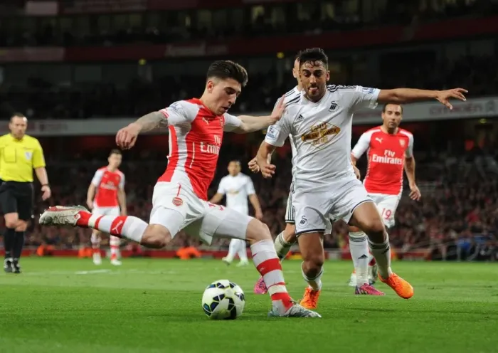 Framed Print : Clash of Wings: Bellerin vs. Taylor - Arsenal vs. Swansea, 2015 Framed Print : Clash of Wings: Bellerin vs. Taylor - Arsenal vs. Swansea, 2015