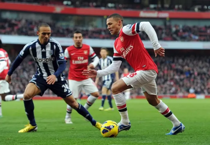 Framed Print : Clash of Wings: Gibbs vs. Odemwingie (2012-13) - Arsenal vs. West Bromwich Albion