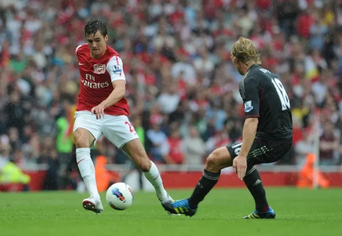 Framed Print : Clash of Wings: Jenkinson vs. Kuyt - Arsenal vs. Liverpool, 2011-2012