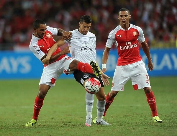 Clash of Wings: Walcott, Mirallas, and Gibbs in Action at Arsenal vs Everton (Asia Trophy 2015)
