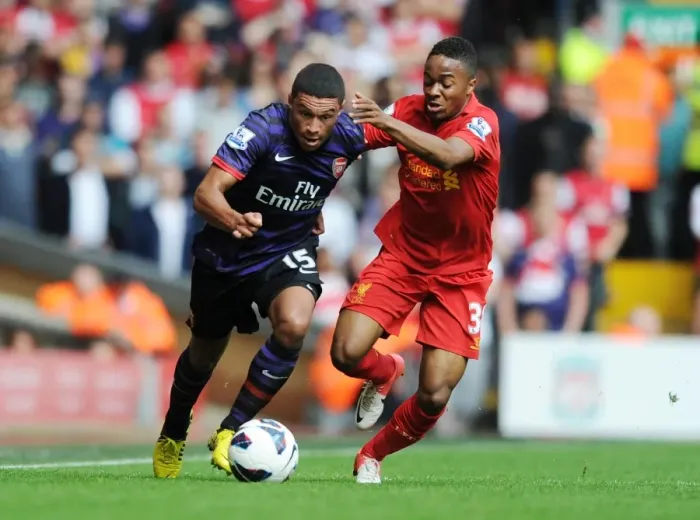 Framed Print : Clash of Young Stars: Oxlade-Chamberlain vs Sterling (Liverpool vs Arsenal, 2012-13)