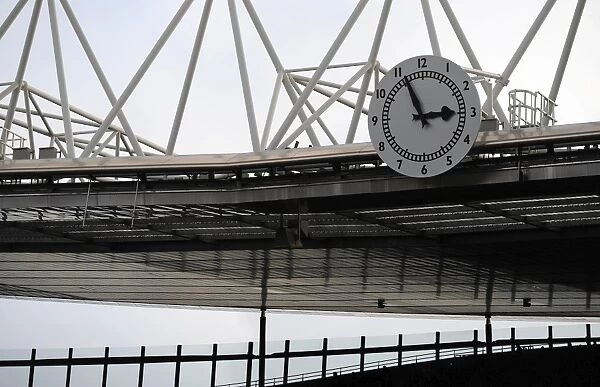Clock on the South Stand. Arsenal 2: 0 Wolverhampton Wanderers. Barclays Premier League