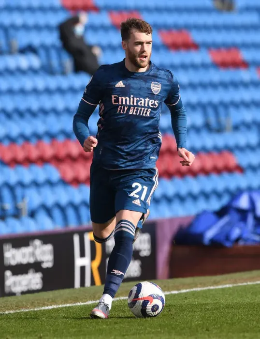 Framed Print : Behind Closed Doors: Arsenal at Burnley Amidst Coronavirus Restrictions - Calum Chambers in Action Framed Print : Behind Closed Doors: Arsenal at Burnley Amidst Coronavirus Restrictions - Calum Chambers in Action