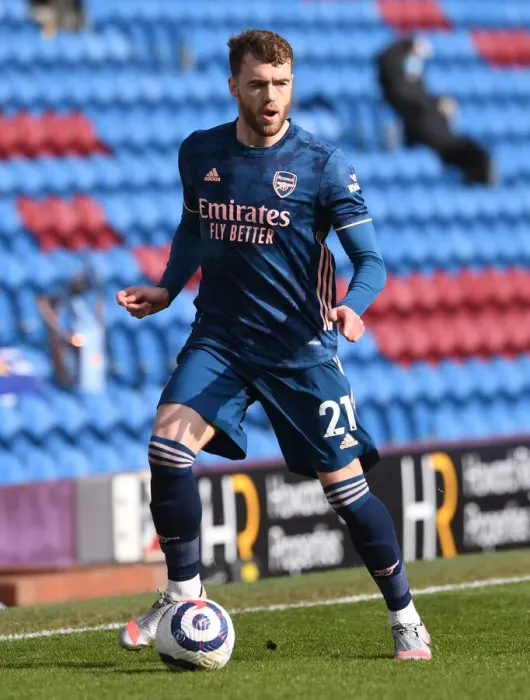 Framed Print : Behind Closed Doors: Burnley vs Arsenal Amidst COVID-19 Restrictions (Calum Chambers) Framed Print : Behind Closed Doors: Burnley vs Arsenal Amidst COVID-19 Restrictions (Calum Chambers)