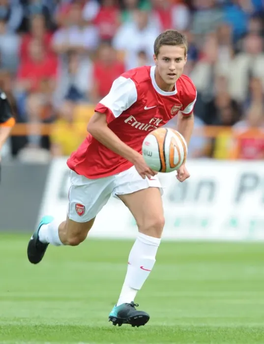 Framed Print : Conor Henderson Shines in Arsenal's 4-0 Pre-Season Victory over Barnet