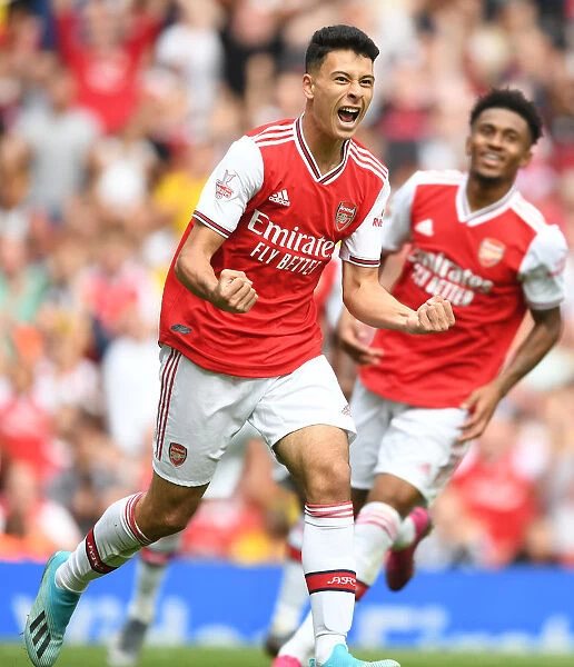 Controversial Offside: Martinelli's Disallowed Goal for Arsenal vs. Olympique Lyonnais - Emirates Cup 2019