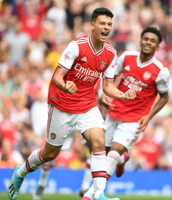 Framed Print : Controversial Offside: Martinelli's Disallowed Goal for Arsenal vs. Olympique Lyonnais - Emirates Cup 2019