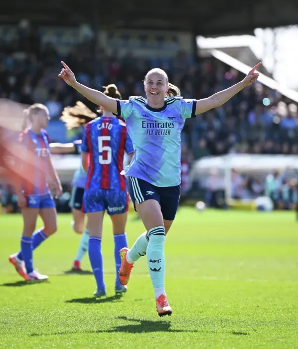 Framed Print : Crystal Palace v Arsenal FC - Barclays Women's Super League Crystal Palace v Arsenal FC - Barclays Women's Super League