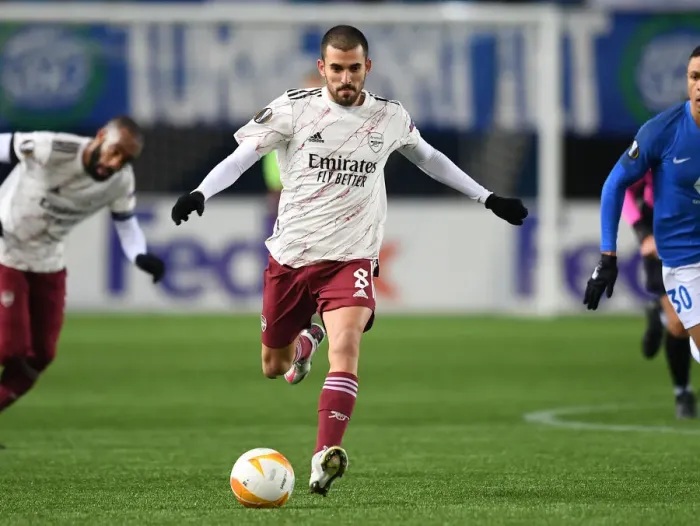 Framed Print : Dani Ceballos in Action: Arsenal vs Molde FK, UEFA Europa League 2020-21