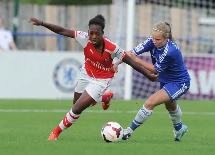 Framed Print : Danielle Carter Outruns Anne Meiwald: A Moment from the Chelsea Ladies vs. Arsenal Ladies WSL Match Framed Print : Danielle Carter Outruns Anne Meiwald: A Moment from the Chelsea Ladies vs. Arsenal Ladies WSL Match