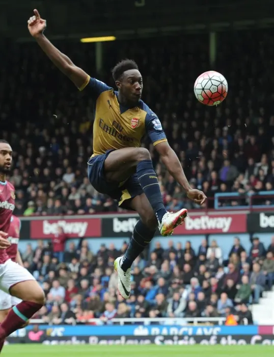Framed Print : Danny Welbeck in Action: Arsenal vs. West Ham United, Premier League 2015-16