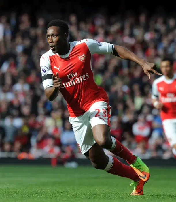 Framed Print : Danny Welbeck in Action: Arsenal vs Manchester City, Premier League 2016-17 Framed Print : Danny Welbeck in Action: Arsenal vs Manchester City, Premier League 2016-17