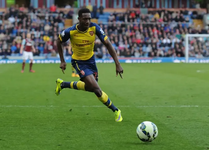 Framed Print : Danny Welbeck in Action: Burnley vs. Arsenal, Premier League 2014 / 15 Framed Print : Danny Welbeck in Action: Burnley vs. Arsenal, Premier League 2014 / 15