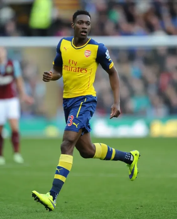 Framed Print : Danny Welbeck in Action: Burnley vs. Arsenal, Premier League 2014 / 15 Framed Print : Danny Welbeck in Action: Burnley vs. Arsenal, Premier League 2014 / 15