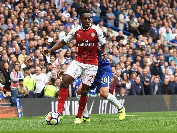 Danny Welbeck in Action: Chelsea vs Arsenal, Premier League 2017-18