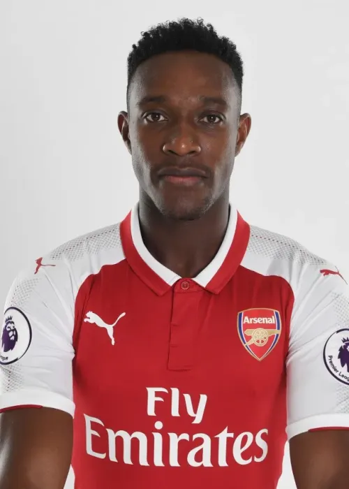 Framed Print : Danny Welbeck at Arsenal 2017-18 Team Photocall
