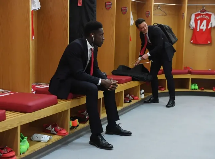 Framed Print : Danny Welbeck: Arsenal Changing Room Moments Before Arsenal vs Manchester City (2016-17) Framed Print : Danny Welbeck: Arsenal Changing Room Moments Before Arsenal vs Manchester City (2016-17)