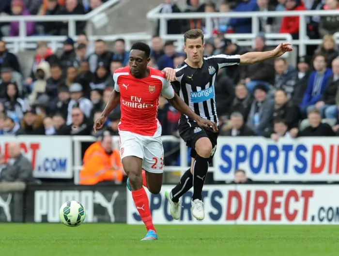 Framed Print : Danny Welbeck (Arsenal) Ryan Taylor (Newcastle). Newcastle United 1: 2 Arsenal. Barclays