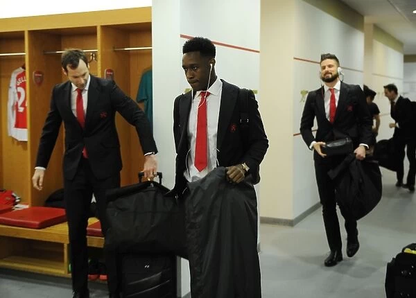 Danny Welbeck Gears Up for Arsenal vs. Leicester City Showdown (2015-16)
