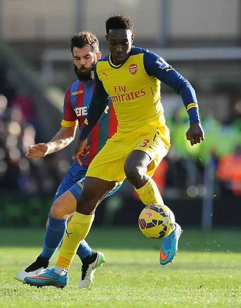 Danny Welbeck Outmaneuvers Joe Ledley: A Moment of Skill from Arsenal's Victory over Crystal Palace, Premier League 2014-15