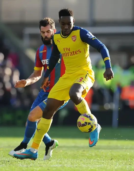 Framed Print : Danny Welbeck Outmaneuvers Joe Ledley: A Moment of Skill from Arsenal's Victory over Crystal Palace, Premier League 2014-15 Framed Print : Danny Welbeck Outmaneuvers Joe Ledley: A Moment of Skill from Arsenal's Victory over Crystal Palace, Premier League 2014-15