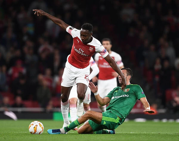 Danny Welbeck Outmaneuvers Vyacheslav Sharpar: Arsenal's Europa League Victory
