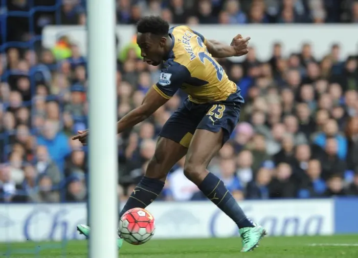 Framed Print : Danny Welbeck scores Arsenals 1st goal. Everton 0: 2 Arsenal. Barclays Premier League