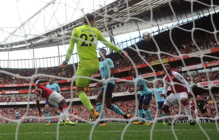 Framed Print : Danny Welbeck Scores First Goal: Arsenal vs AFC Bournemouth, 2017-18 Premier League Framed Print : Danny Welbeck Scores First Goal: Arsenal vs AFC Bournemouth, 2017-18 Premier League
