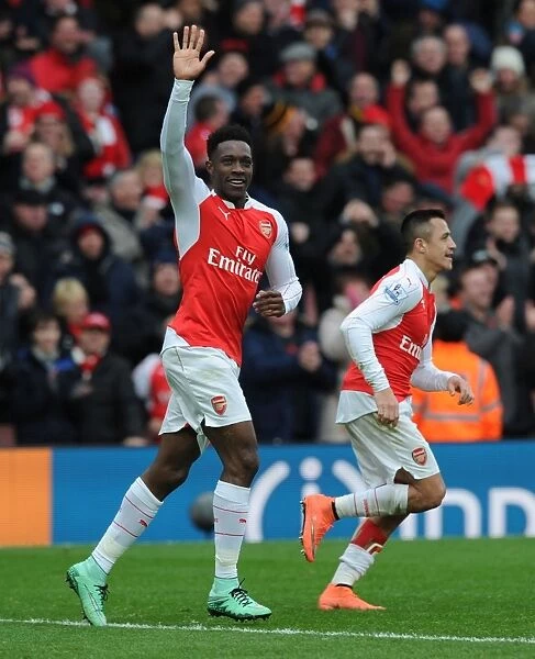 Danny Welbeck Scores His Second Goal: Arsenal's Victory Against Leicester City (2015-16)