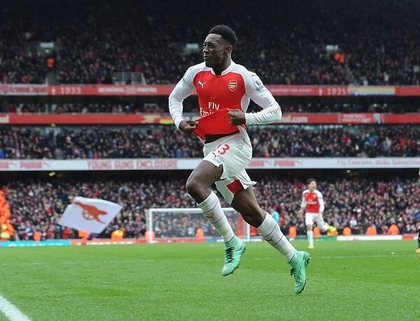 Danny Welbeck Scores His Second Goal: Arsenal's Victory Against Leicester City in the 2015-16 Premier League