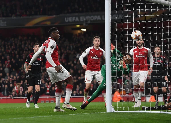 Danny Welbeck Scores Twice: Arsenal's Europa League Victory Over AC Milan (2017-18)