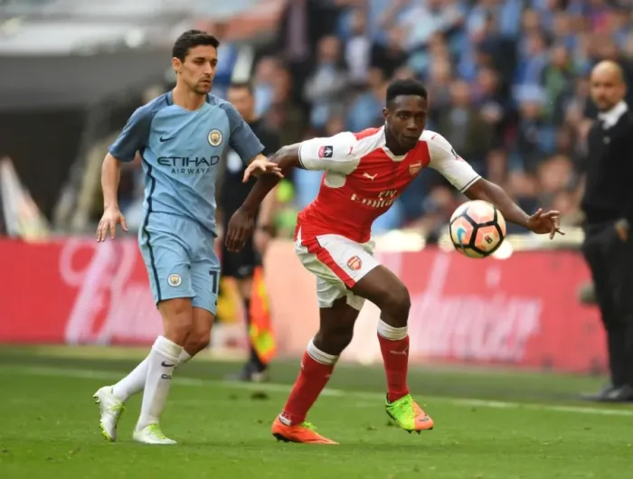 Framed Print : Danny Welbeck vs Jesus Navas: Clash at the FA Cup Semi-Final - Arsenal vs Manchester City