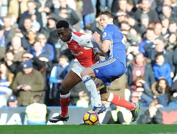 Danny Welbeck vs. Nemanja Matic: Battle at Stamford Bridge - Premier League Clash between Chelsea and Arsenal