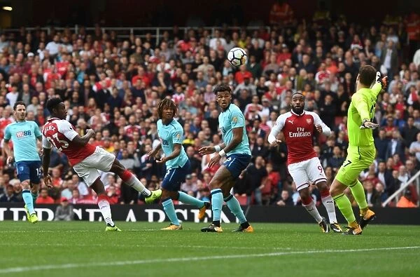 Danny Welbeck's Game-Winning Goal: Arsenal's Victory over AFC Bournemouth in the Premier League (2017-18)