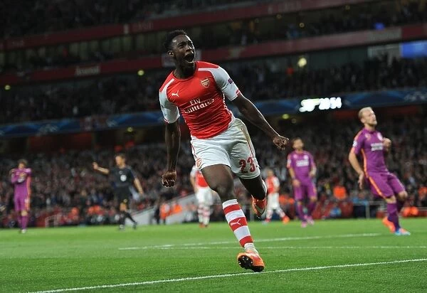 Danny Welbeck's Hat-Trick: Arsenal's Dominance Over Galatasaray in the 2014 / 15 Champions League
