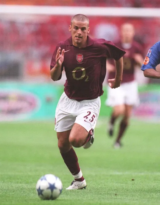 Framed Print : David Bentley (Arsenal). Arsenal 2: 1 Porto. The Amsterdam Tournament