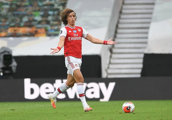 David Luiz in Action: Wolverhampton Wanderers vs Arsenal FC, Premier League 2019-2020